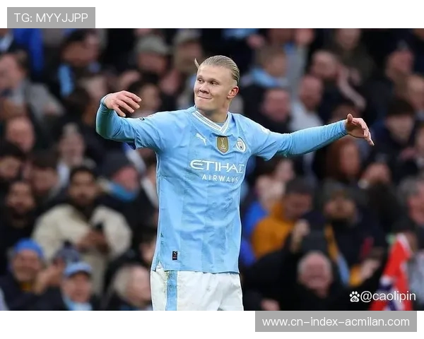 曼城哈兰德远距离头球建功